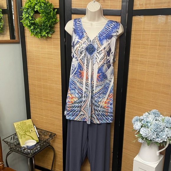 Embellished Tank - Picture 5 of 7